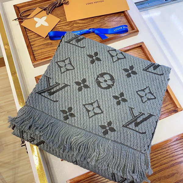 ブランドマフラー背面デザイン